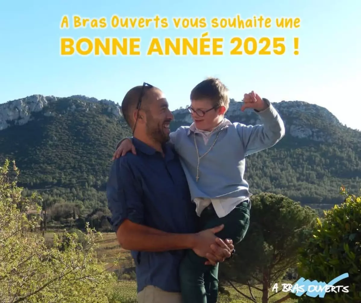 ✨A Bras Ouverts vous souhaite une merveilleuse année 2025...